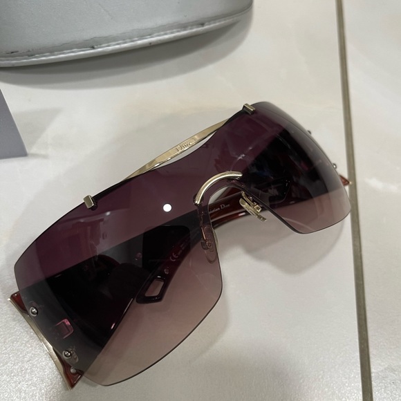 Christian Dior Western Shield Sunglasses - Picture 4 of 8
